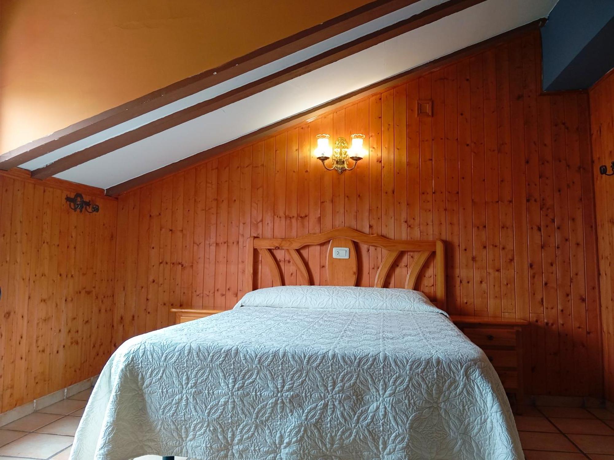 Hotel La Rueda 3000 モラ・デ・ルビエロス エクステリア 写真