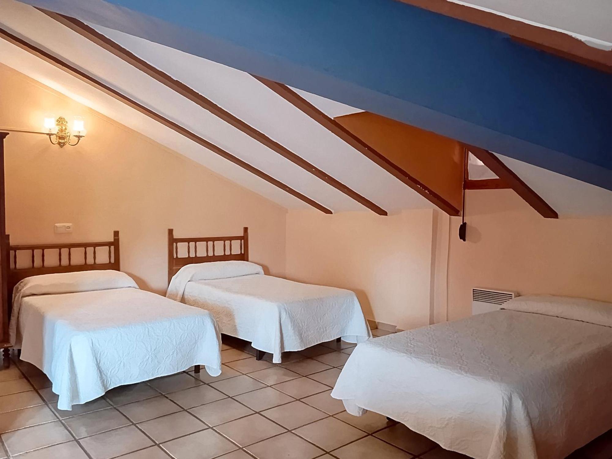 Hotel La Rueda 3000 モラ・デ・ルビエロス エクステリア 写真