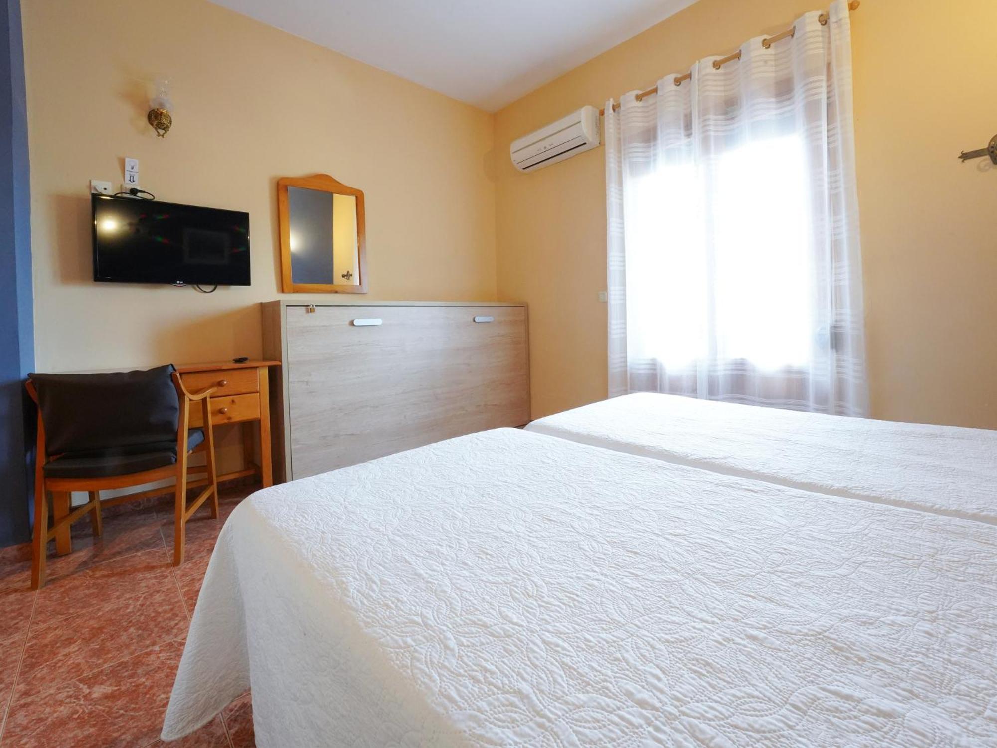 Hotel La Rueda 3000 モラ・デ・ルビエロス エクステリア 写真